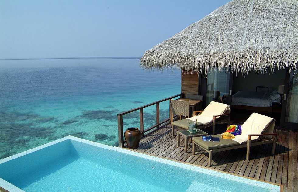 Coco Bodu Hithi water villa